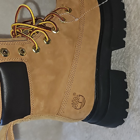 Timberland Women Sky 6-Inch Lace Up Boot Size 7.5 Wheat Nubuck - Picture 8 of 9
